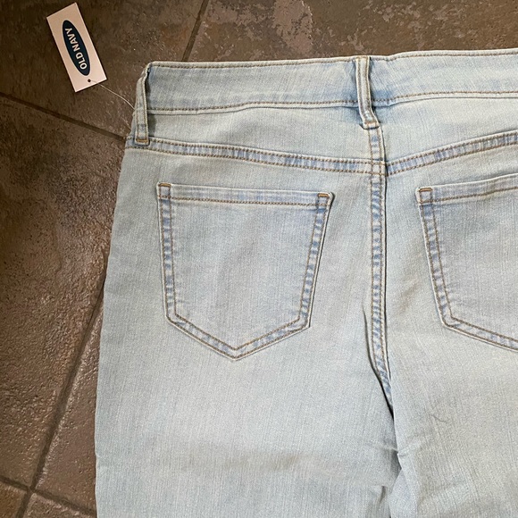 ON Mid-Rise Super Skinny Jeans in Ice Blue - NWT - Picture 10 of 16